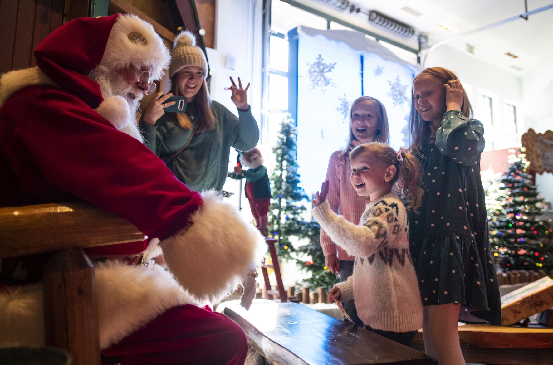 Where and when to meet up with Santa in Colorado Springs